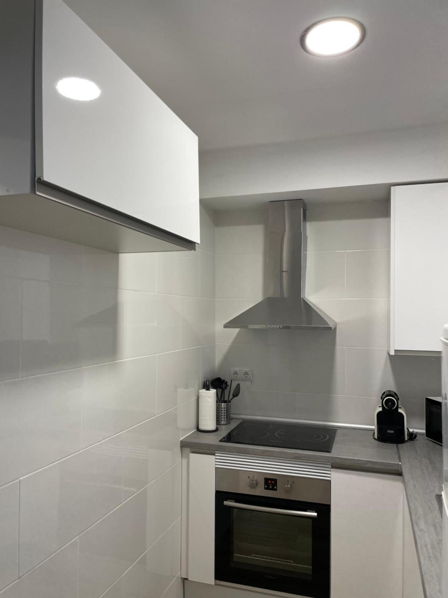 Apartamentos Tarradellas Sants Estacio Barcelona Exterior foto