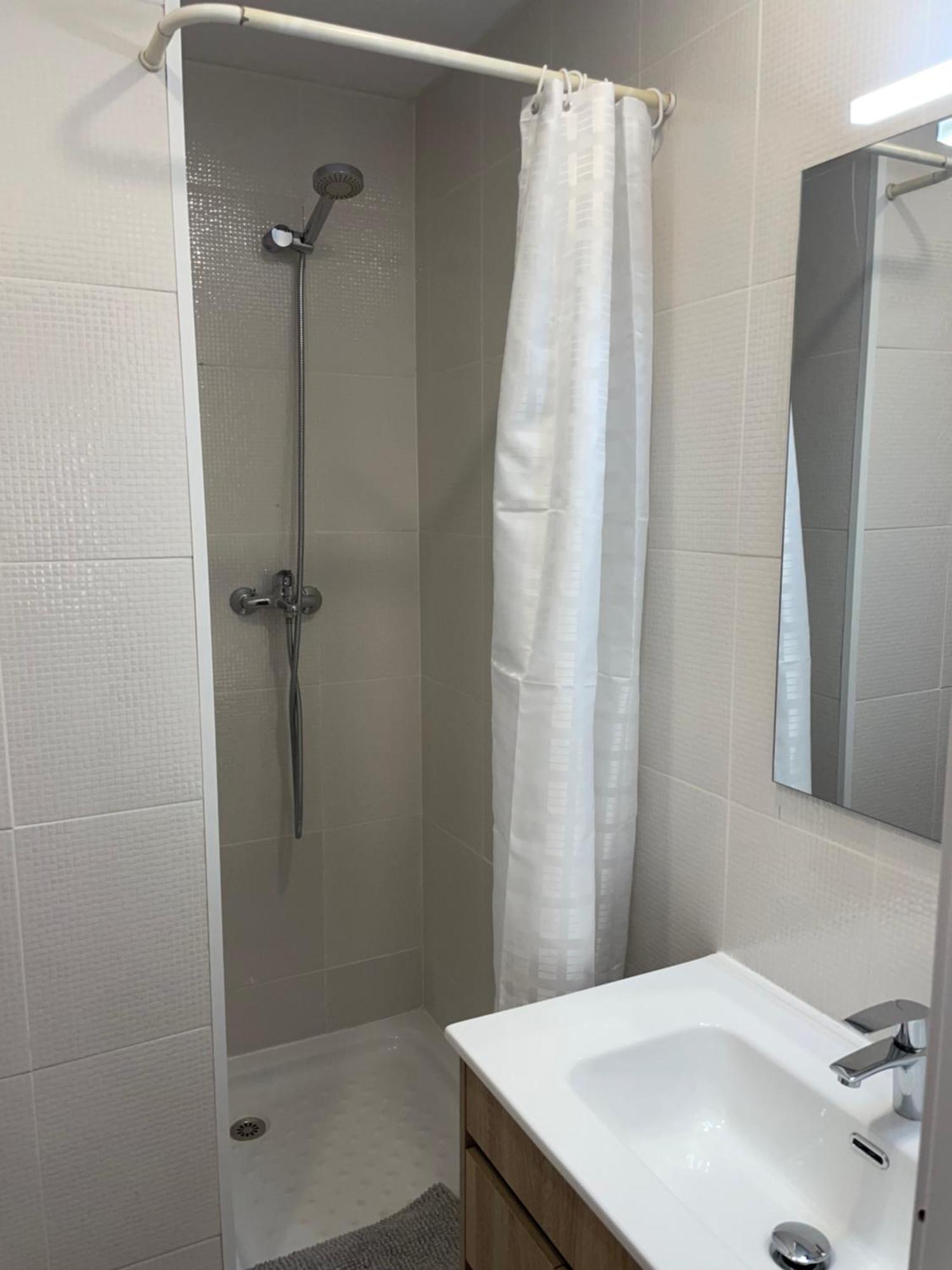 Apartamentos Tarradellas Sants Estacio Barcelona Exterior foto