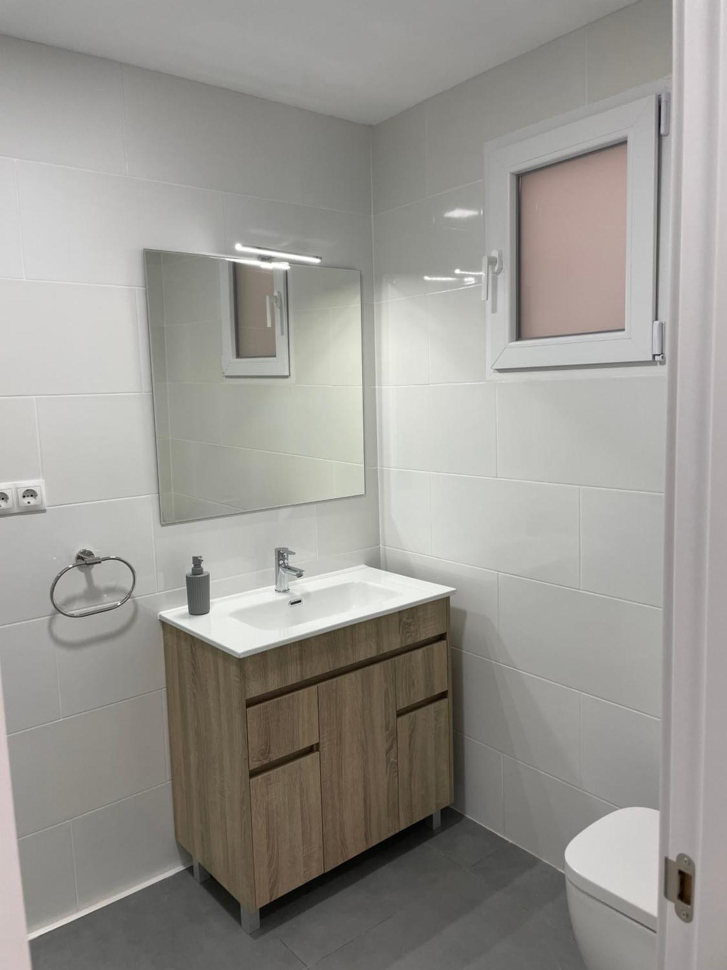 Apartamentos Tarradellas Sants Estacio Barcelona Exterior foto