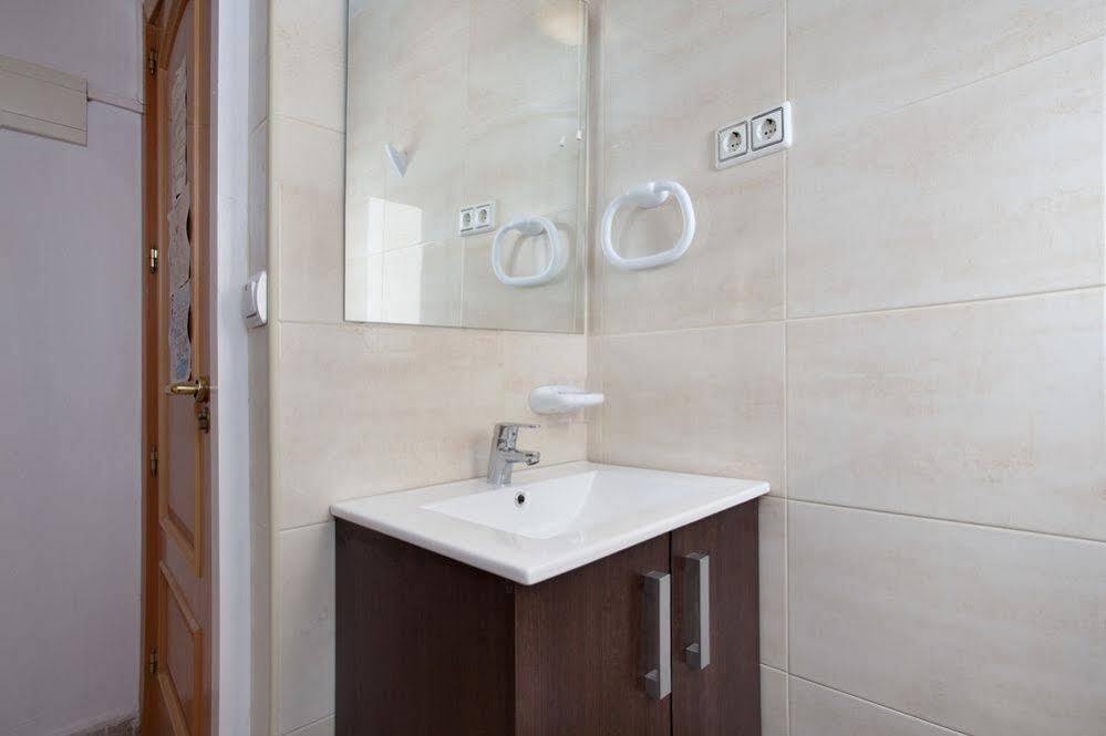 Apartamentos Tarradellas Sants Estacio Barcelona Exterior foto