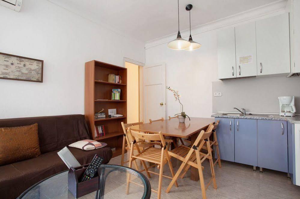 Apartamentos Tarradellas Sants Estacio Barcelona Exterior foto