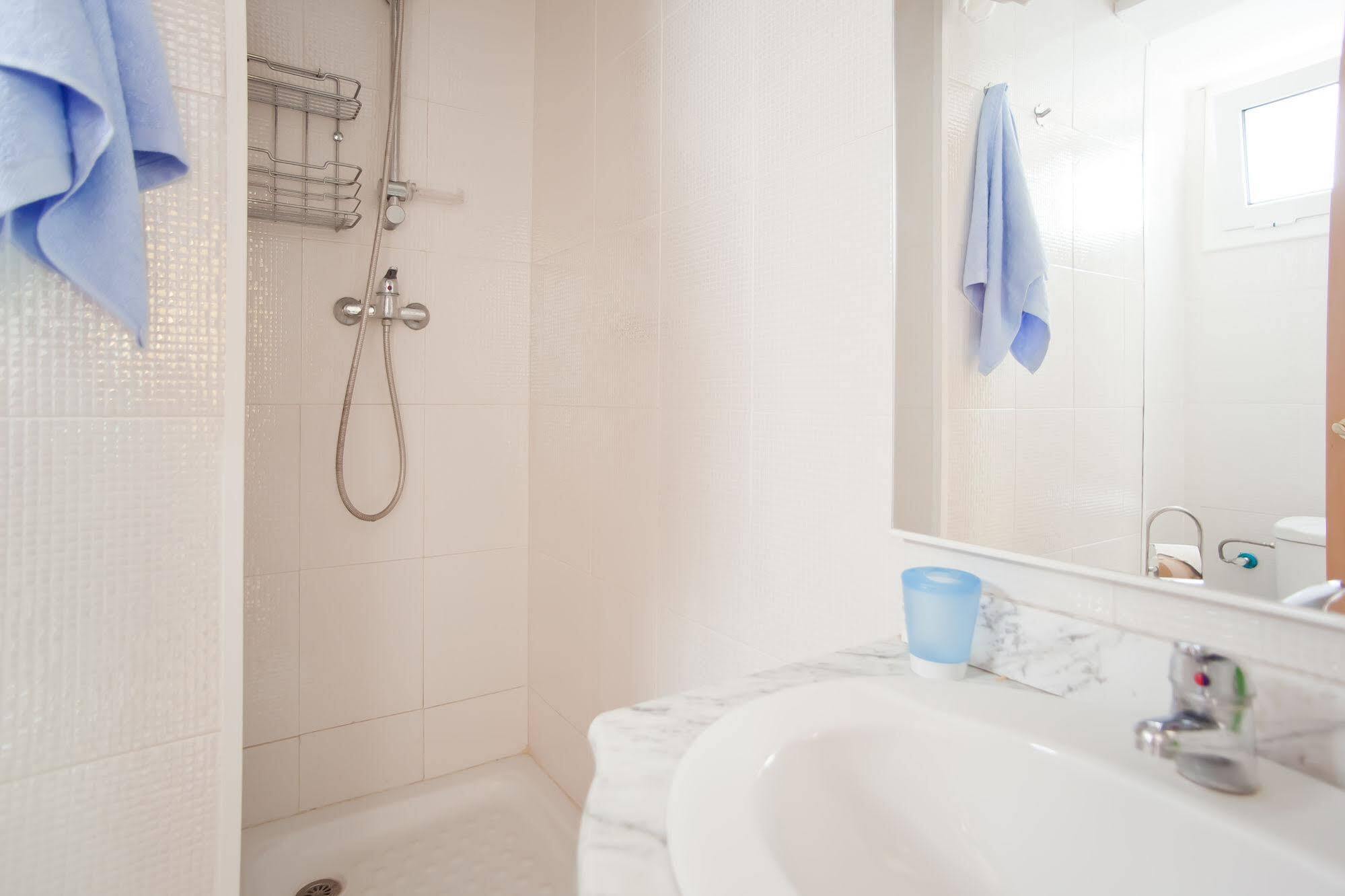 Apartamentos Tarradellas Sants Estacio Barcelona Exterior foto